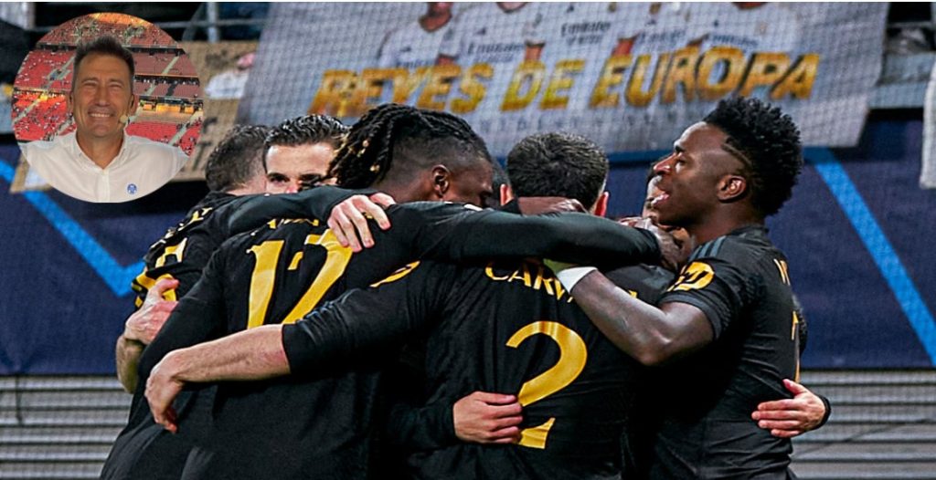Carlos Martínez y jugadores del Real Madrid celebrando el gol