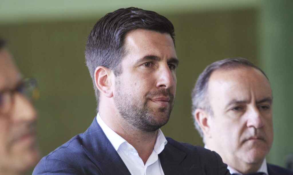 Enrique Riquelme, posible candidato a la presidencia del Real Madrid.