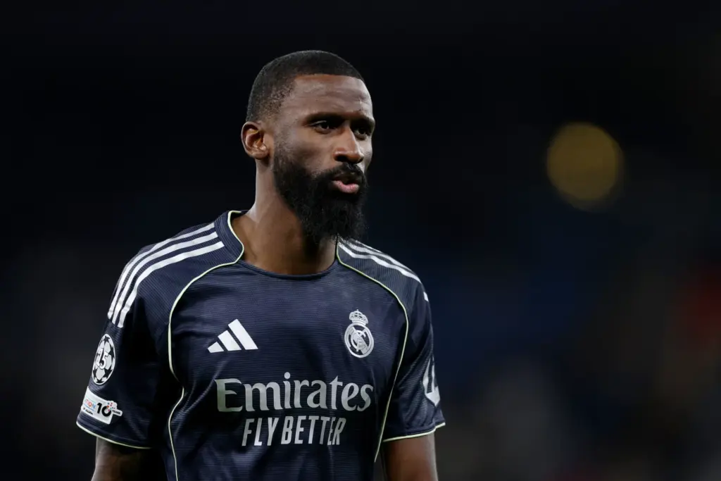 Rüdiger seguirá en el Real Madrid un año más