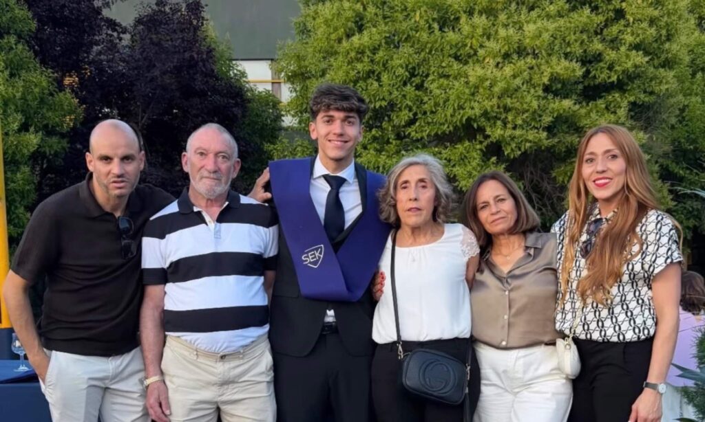 Thiago Pitarch se ha graduado de Bachillerato en el Colegio Internacional SEK, uno de los más selectivos de toda España.