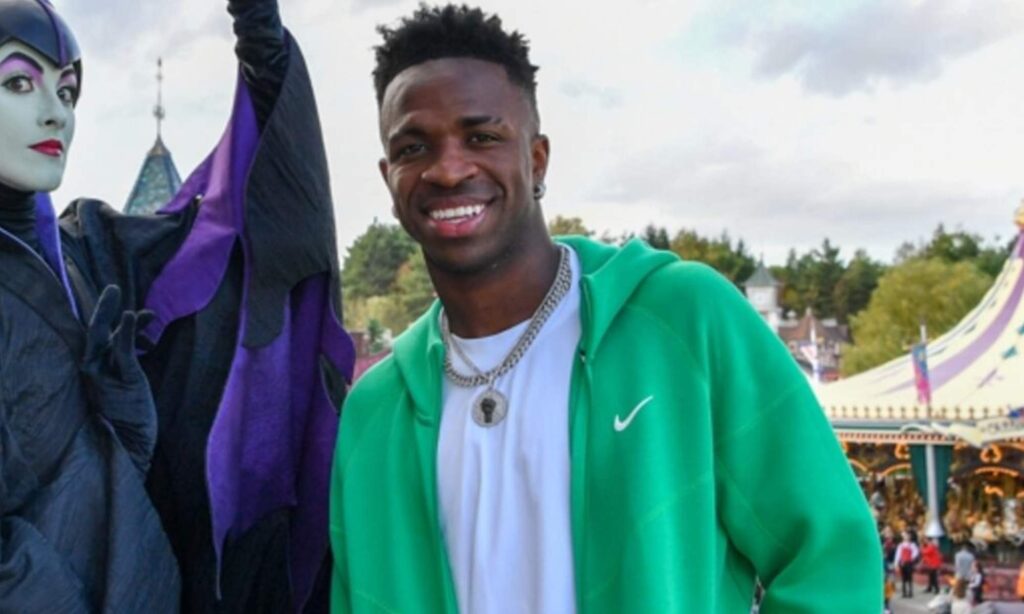 Vinicius, 25 años: "Me levanto temprano y lo primero que hago es desayunar pan con tortilla, llego a entrenar siempre una hora y media antes"